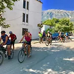 Ramis & Outdoor Sports Center Szálloda Përmet