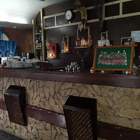 Ramis & Outdoor Sports Center 호텔 Përmet