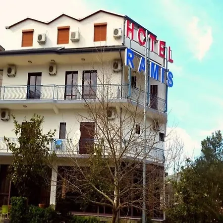 Ramis & Outdoor Sports Center Hotel Përmet