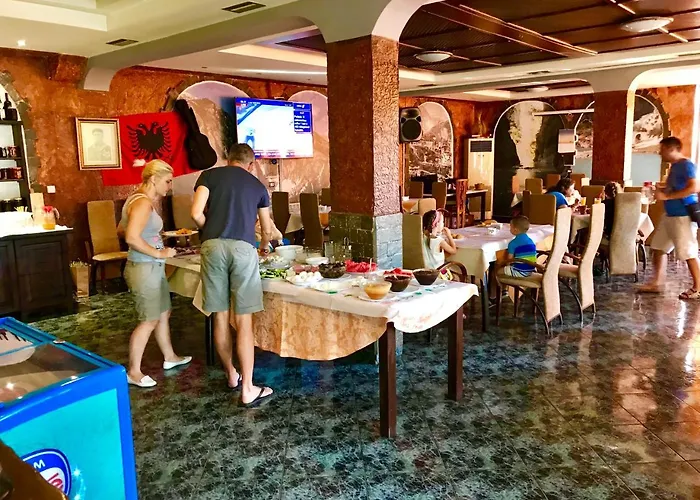 Hotel Ramis & Outdoor Sports Center Përmet